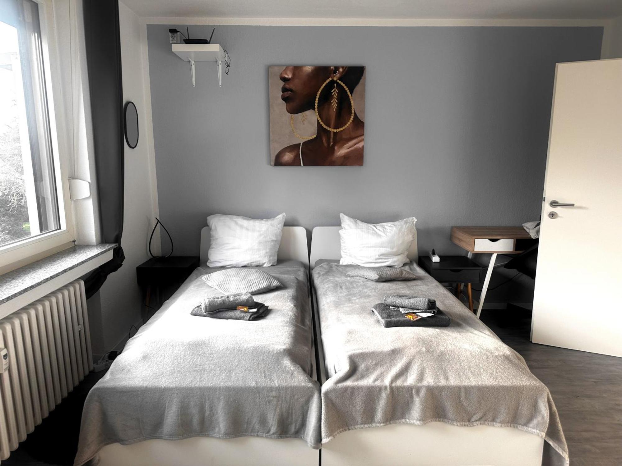 Vaz Apartments Essen, Kueche, Wlan, Tv, Netflix, Ca 15 Min Messe U Hbf Exterior photo